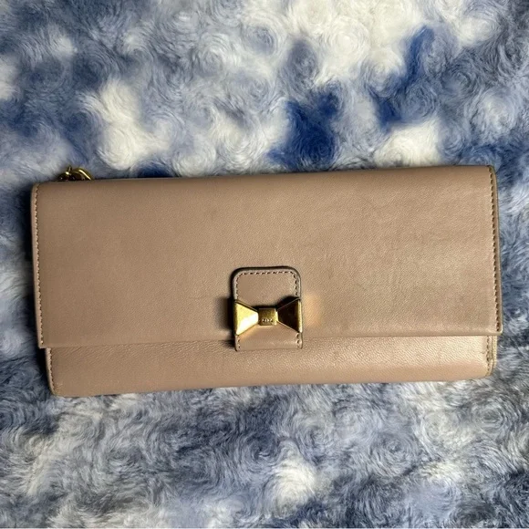 *SOLD* Chloe Leather Envelope Wallet Light Pink Beige - Picture 3 of 16